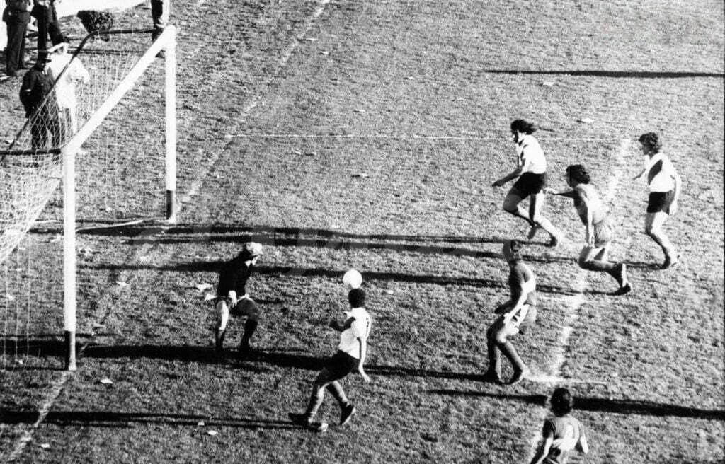 El histórico Superclásico de 1972: River 5 - Boca 4
