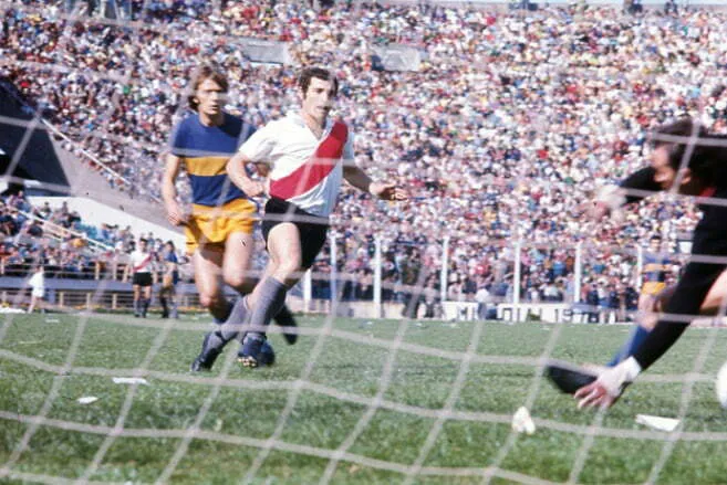 El histórico Superclásico de 1972: River 5 - Boca 4