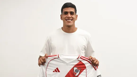 Tomás Nasif firmó contrato River (Foto: River Plate)