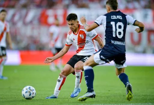 Claudio Echeverri River Plate Gimnasia Plata Monumental