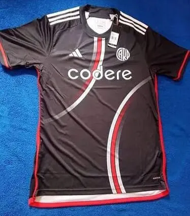 camiseta alternativa negra River Plate