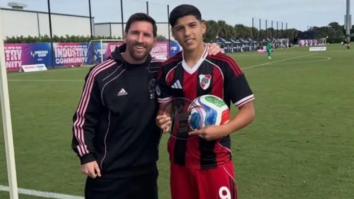 Bruno Cabral Lionel Messi Cup River (Foto: River Plate)