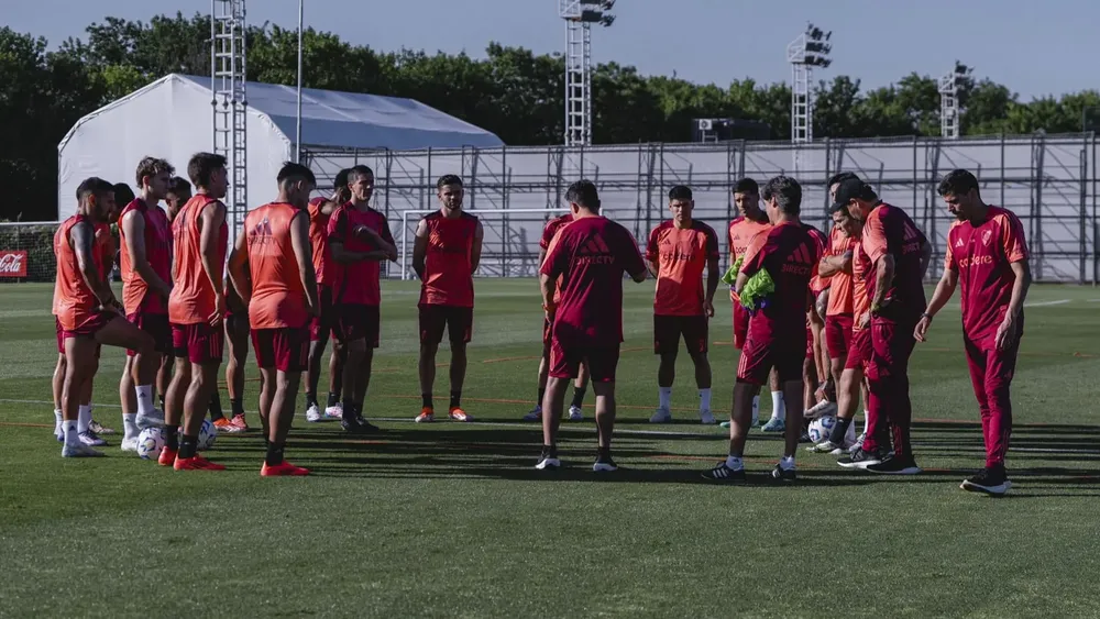 Entrenamiento equipo River Marcelo Gallardo Primera