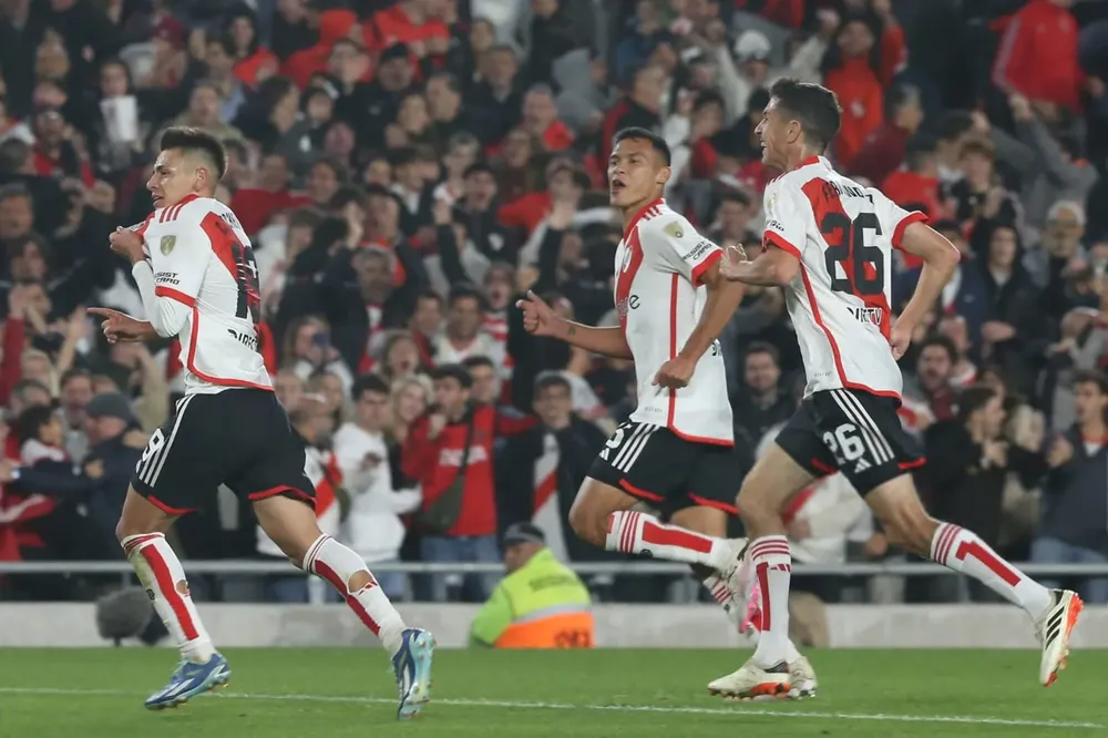 El uno x uno de River ante Nacional