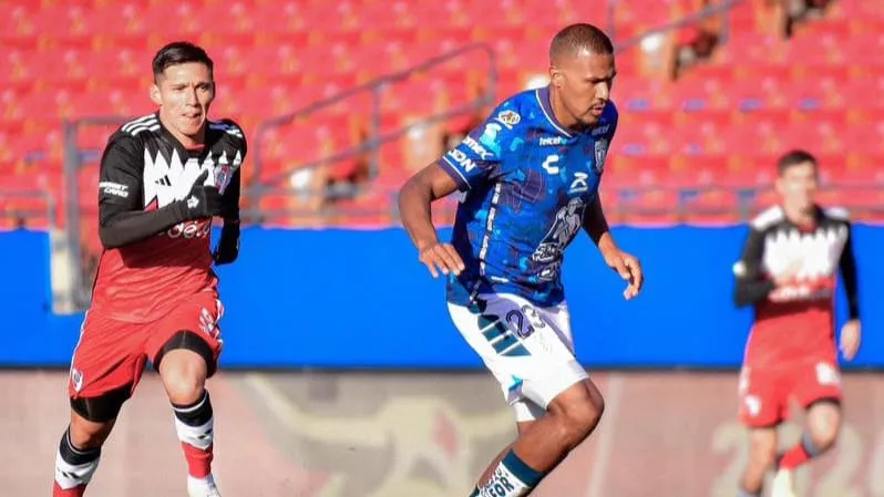 Salomón Rondón Pachuca Matías Kranevitter River (Foto: @tuzos)