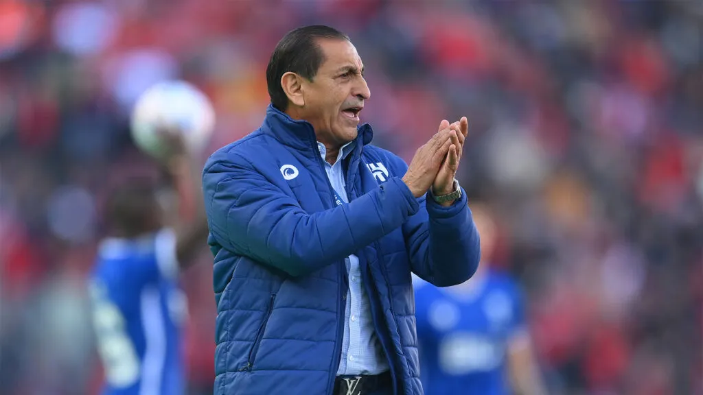 Ramón Díaz vuelve a Argentina tras salir campeón con el Al Hilal