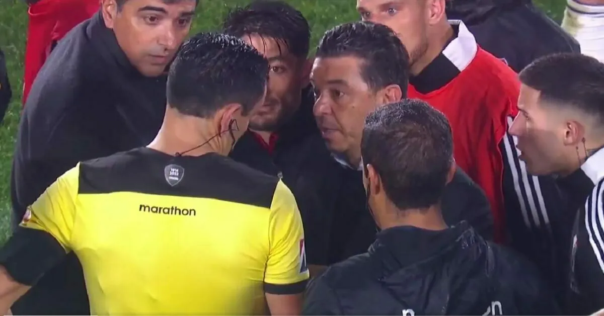 El cruce entre Gallardo y Tobar