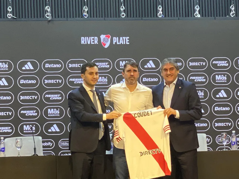 Coudet presentación Di Carlo Francesoli River (Foto: Germán Balcarce)