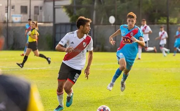 talo Colletta jugador reserva river contrato