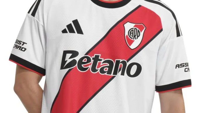 Nueva camiseta River titular  (Foto: Adidas)