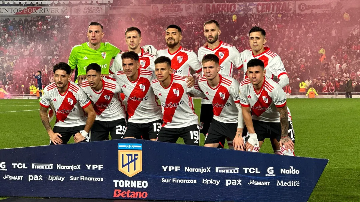 Formación River Huracán 2024 (Foto: Liga AFA)