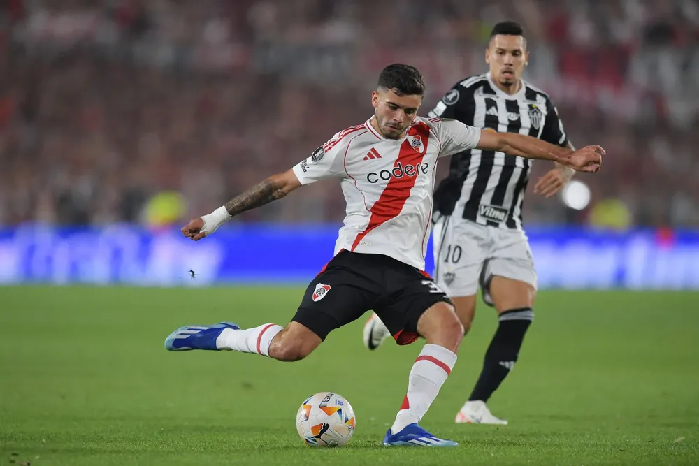 Santiago Simon River Atletico Mineiro