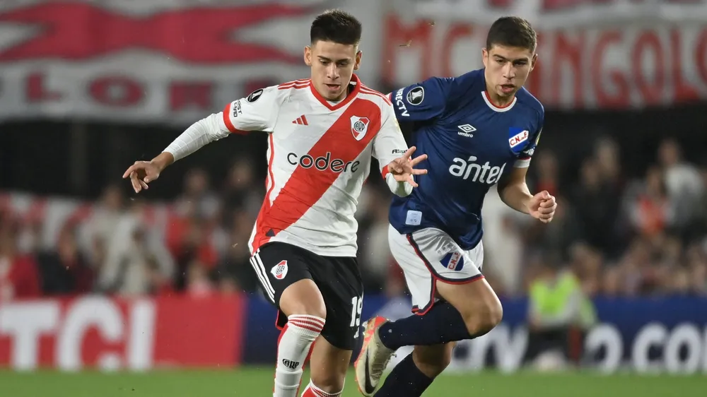 Claudio Echeverri RIVER NACIONAL Copa Libertadores