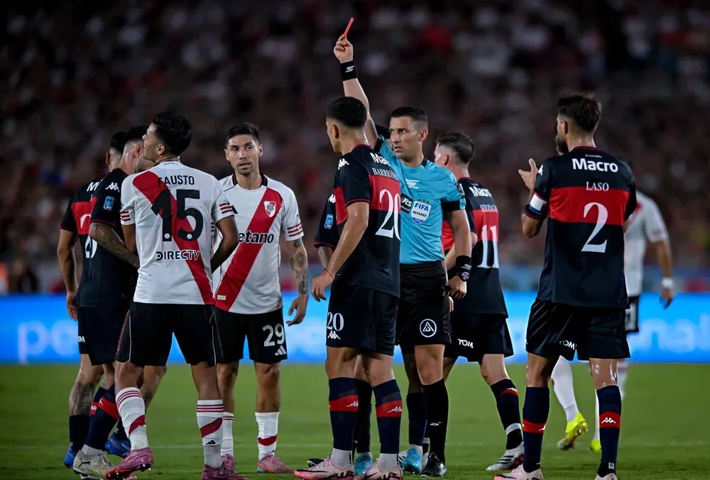 Expulsión Fausto Vera River Tigre Zunino árbitro  (Foto: Getty Images)