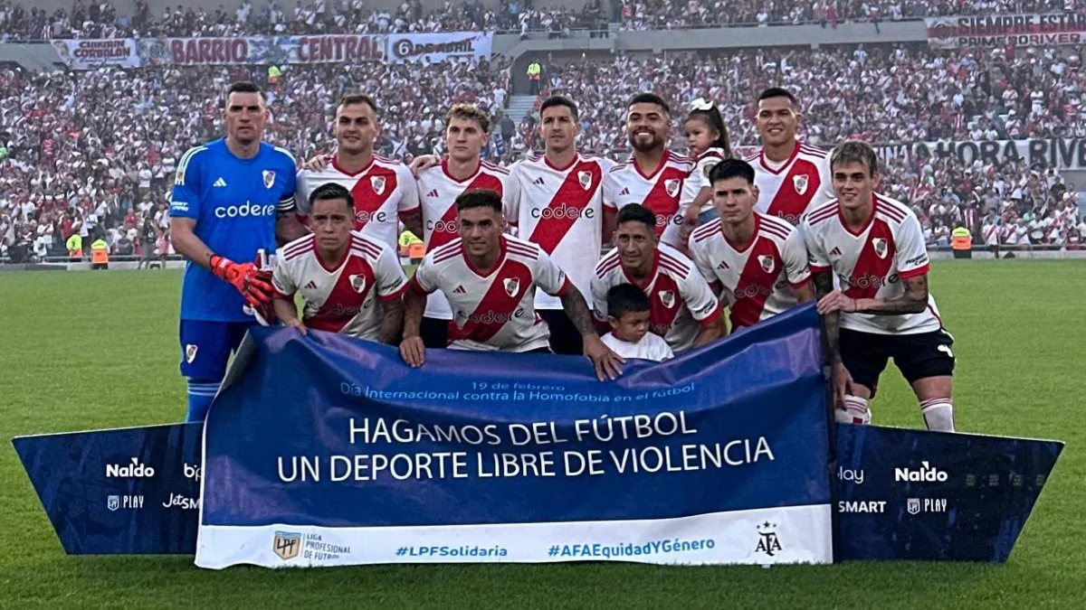 River - Banfield once inicial