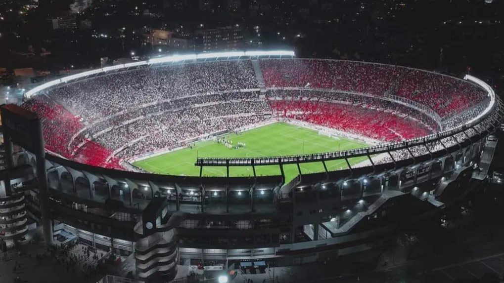 Estadio Monumental River hinchas
