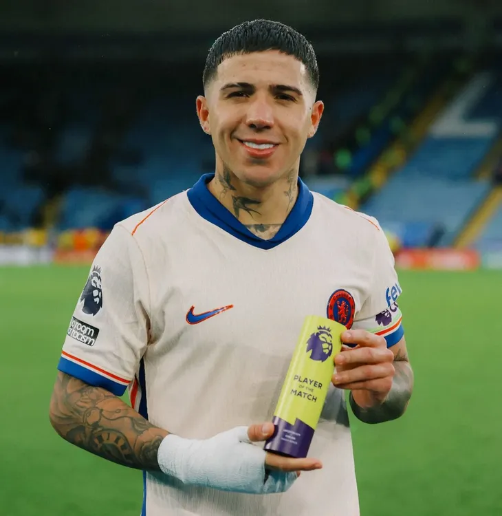 Enzo Fernández jugador del partido