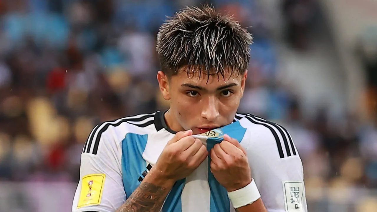 Agustín Ruberto festejo duplicado Argentina Sub 17