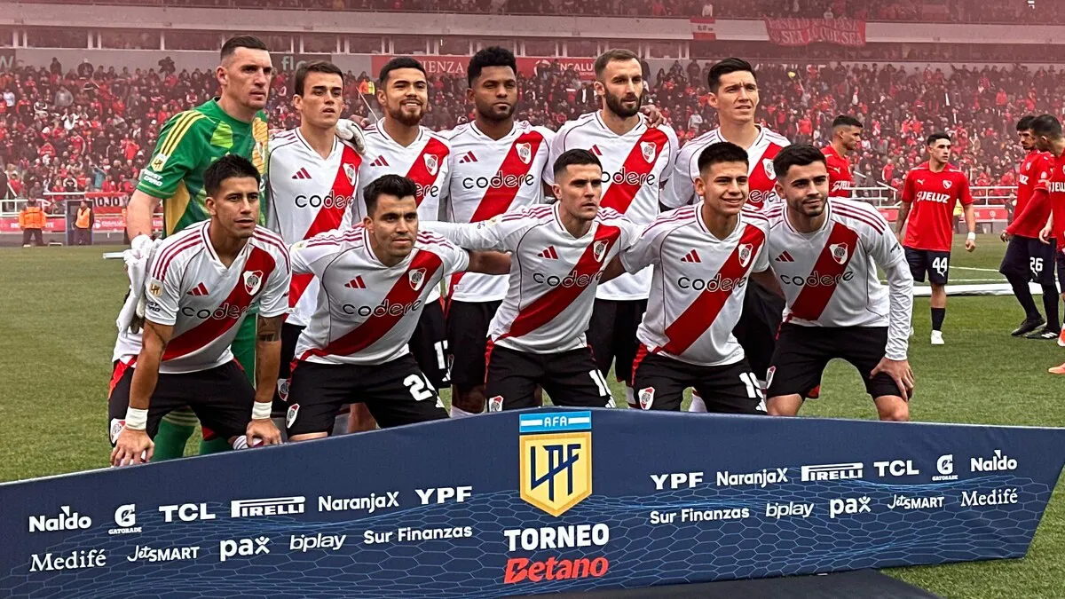 Formación River Independiente Liga 2024 (Foto: Liga AFA)