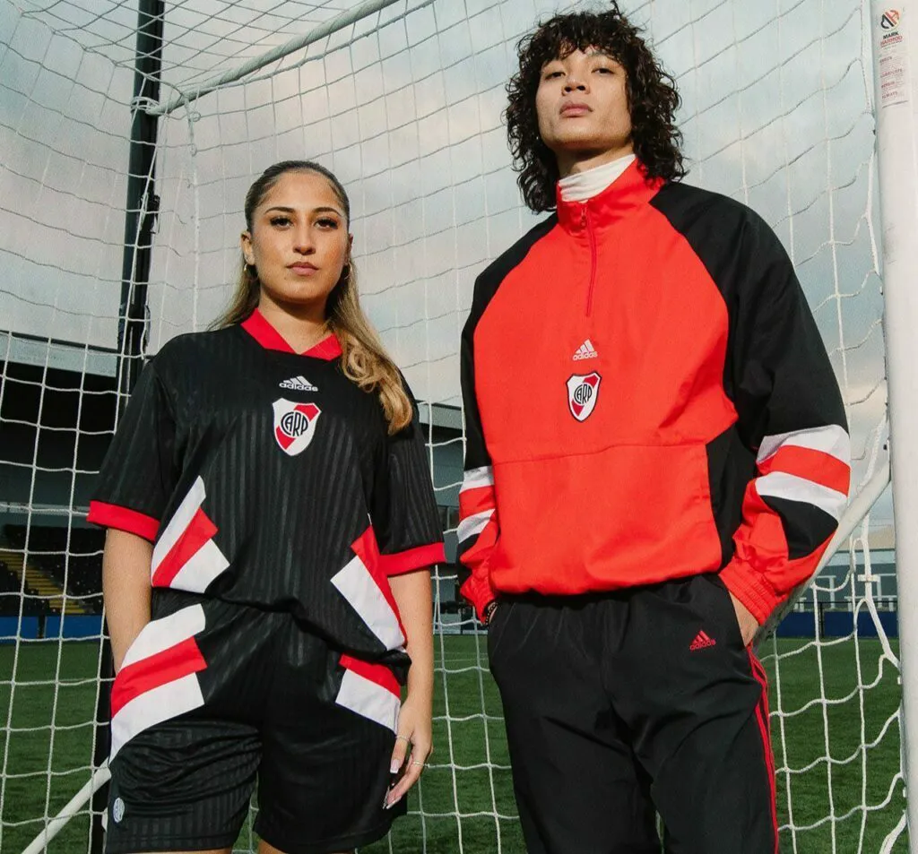 Fotos: La ropa retro de River que volvió loco a los hinchas