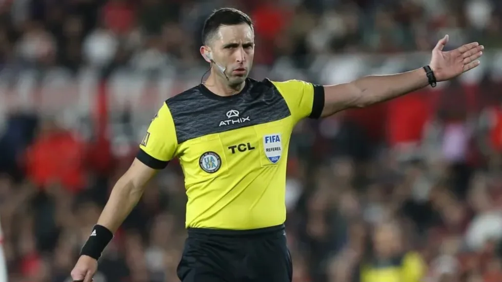 Nazareno Arasa árbitro River