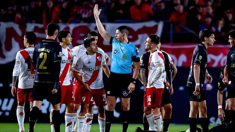 Nicolás Ramírez árbitro River Estudiantes