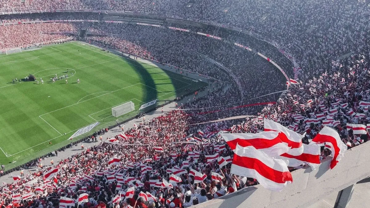 Monumental
