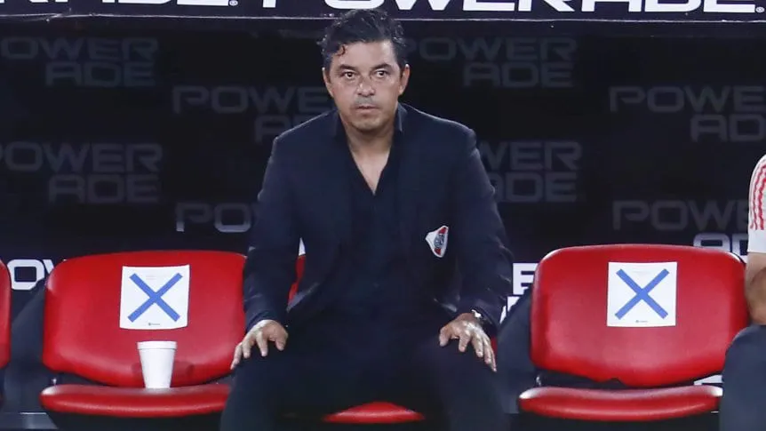 EL 4 X 4 DE RIVER ANTE ARSENAL