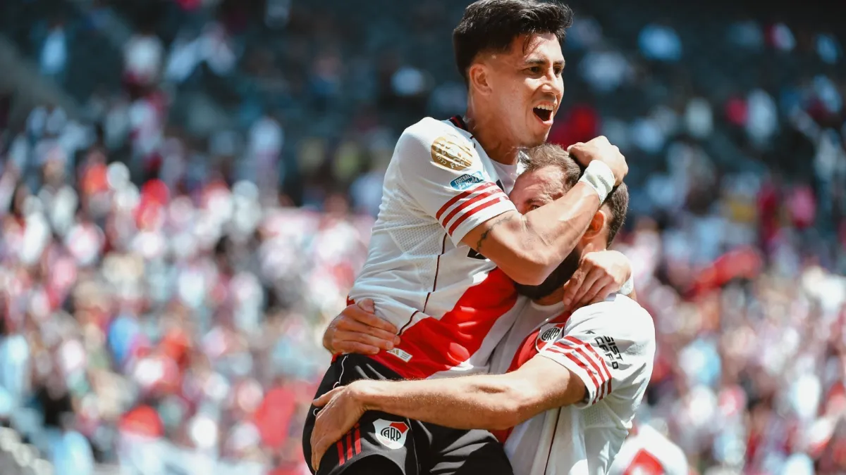 Festejo de Maximiliano Meza