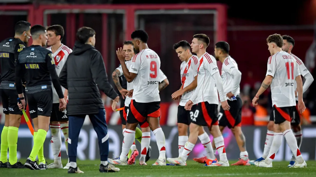 Jugadores River Independiente final del partido (Foto: Getty)