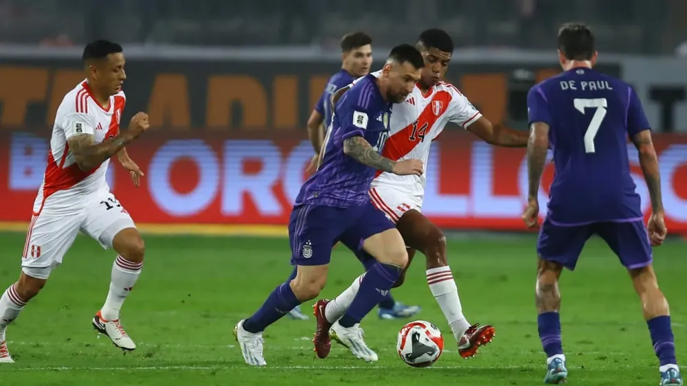Lionel Messi Rodrigo De Paul selección Argentina Perú Eliminatorias (Foto: Getty Images)