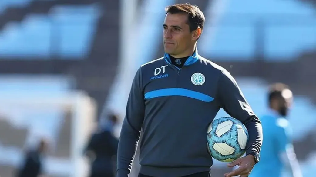 Guillermo Farré entrenador Belgrano cruce River (Foto: Belgrano)