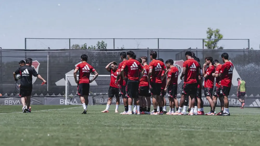 Equipo River entrenamiento Ezeiza (Foto: River Plate)