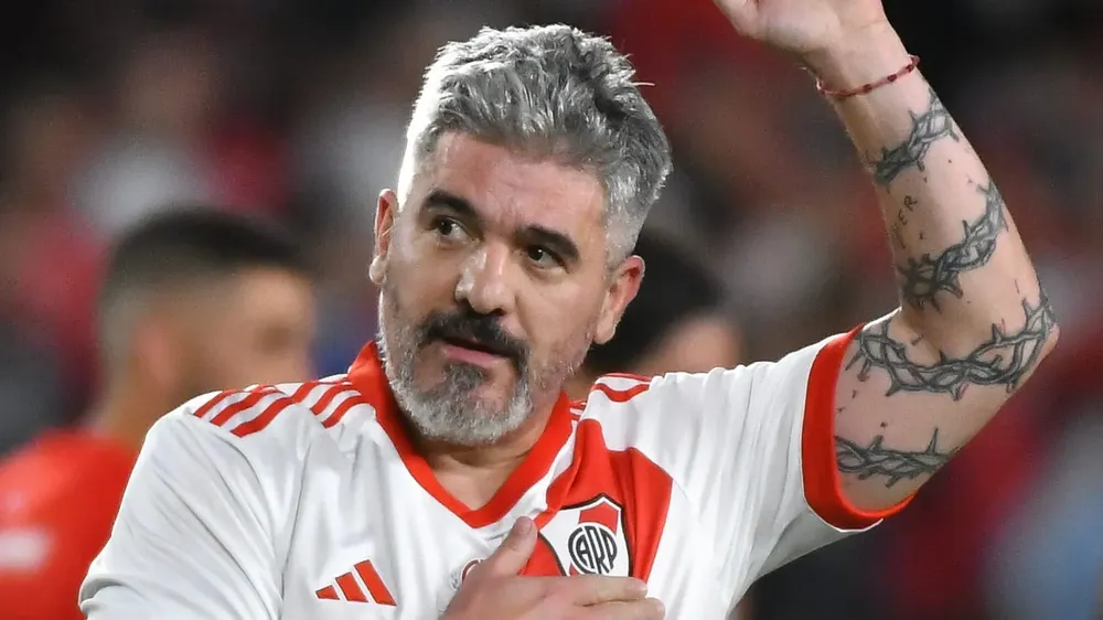 Ariel Burrito Ortega cariño hinchas River