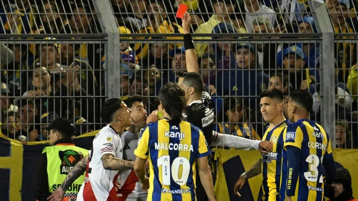 Tarjeta Roja River Rosario Central (Foto: Getty Images)