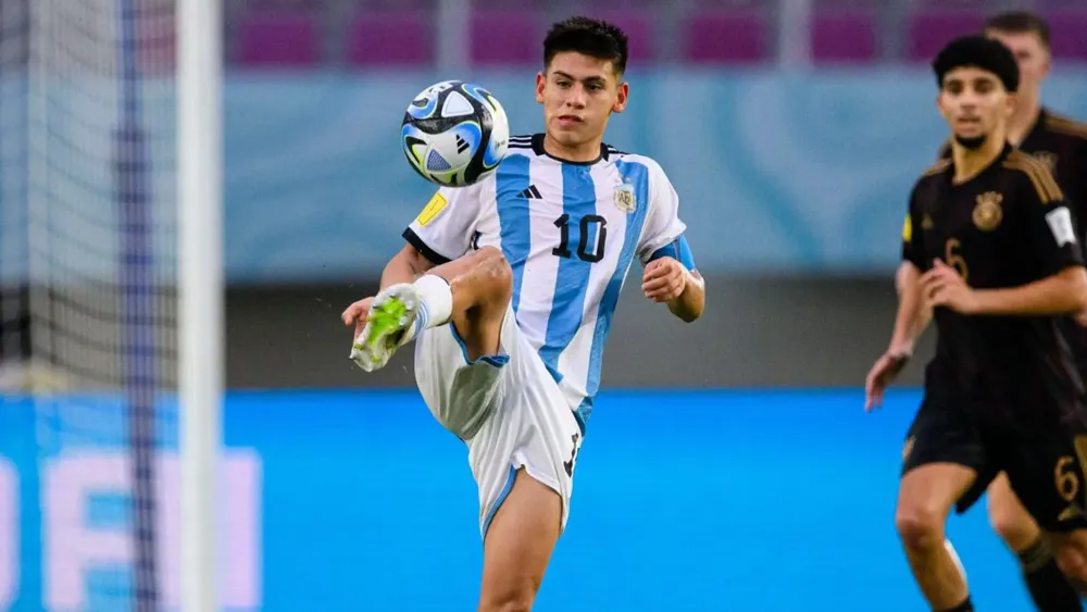 Claudio Echeverri selección Argentina Sub 17