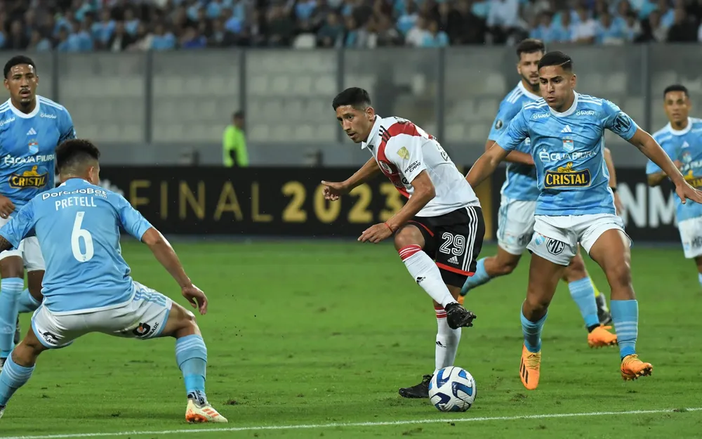 "Tenemos que ganar los dos partidos en casa como sea"