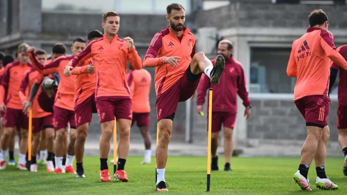 Posible formación River ante Vélez