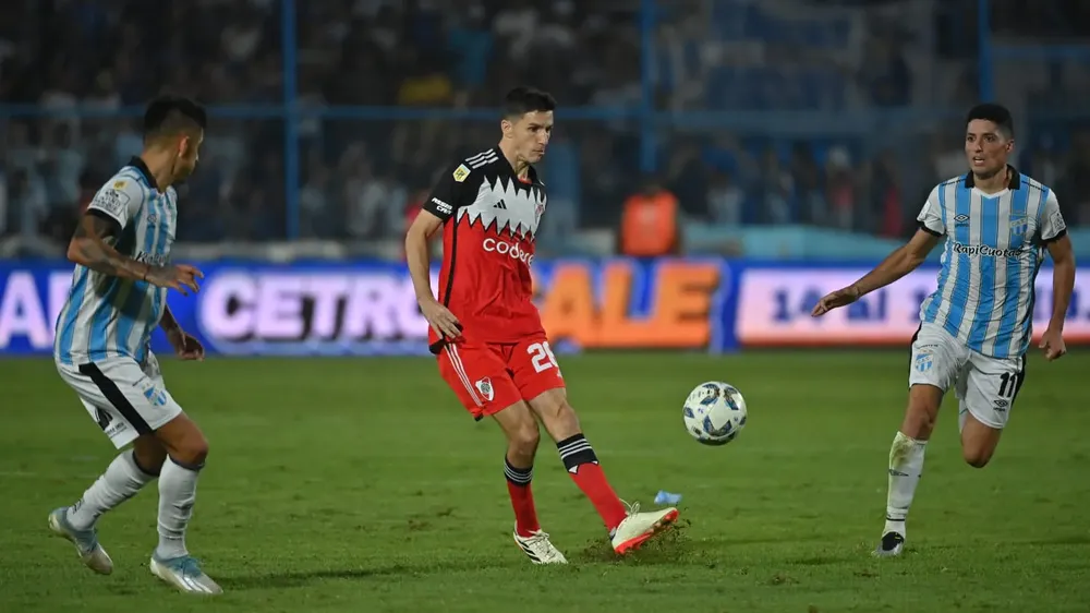Ignacio Fernández River Atlético Tucumán Copa Liga 2024