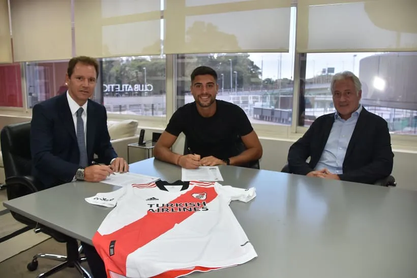 Franco Petroli renovó su contrato con River