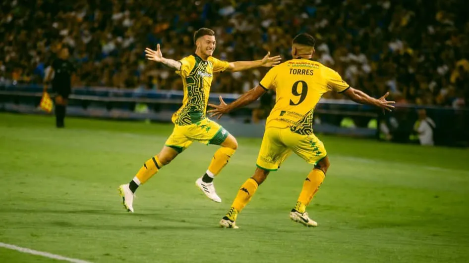 Festejo gol Tiago Serrago Aldosivi Boca Bombonera (Foto: Aldosivi)