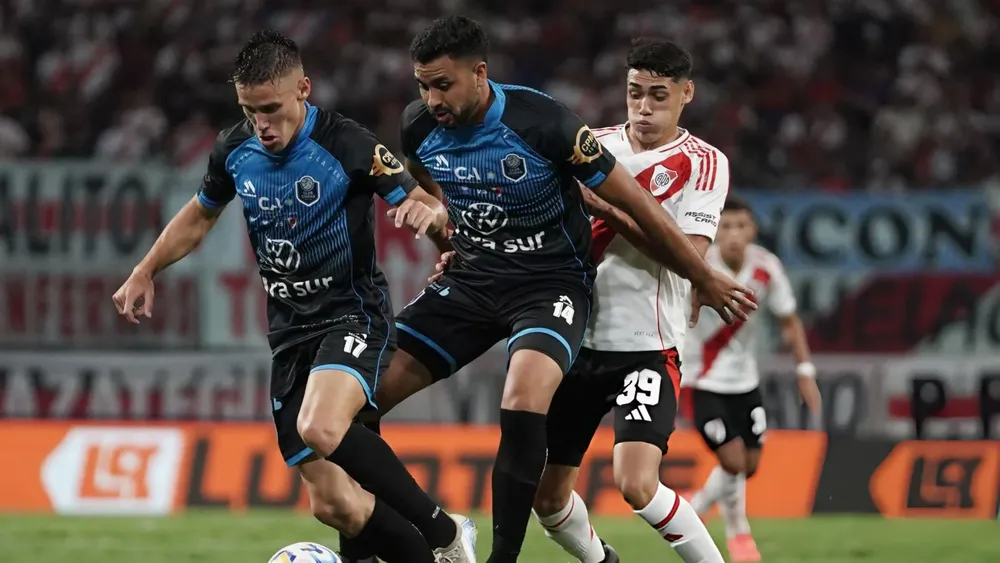 Santiago Lencina River Ciudad de Bolívar Copa Argentina