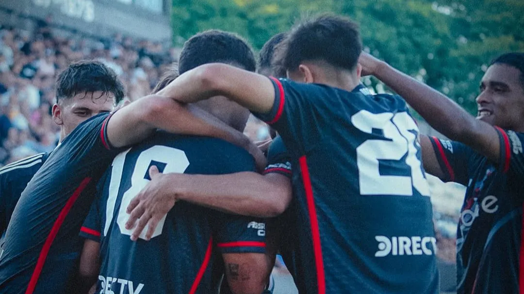 Festejo gol equipo Reserva River Platense
