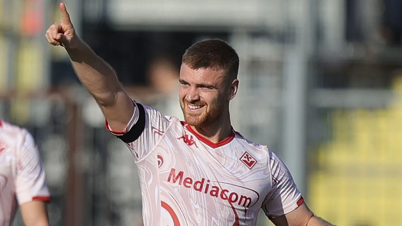 Lucas Beltrán festejo gol Fiorentina 1