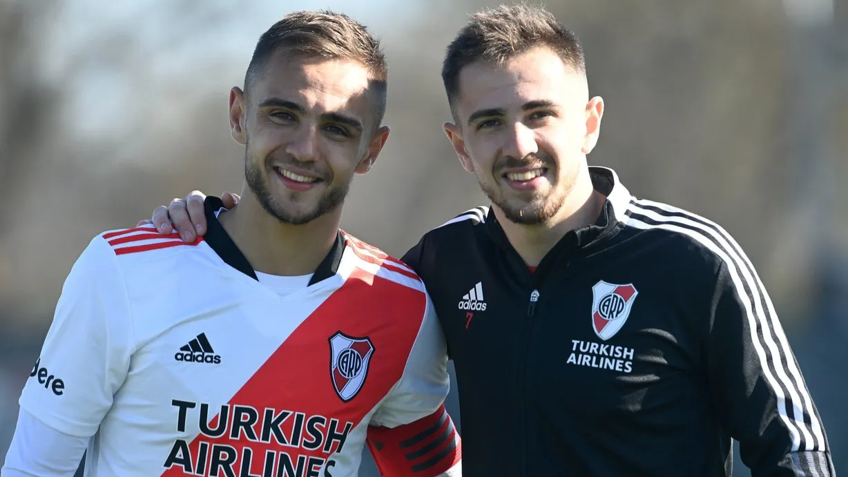 Felipe Peña Biafore Leandro camiseta River juntos