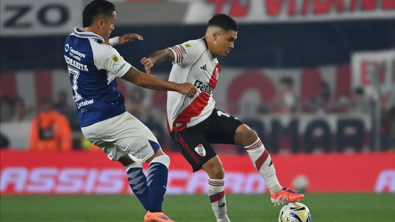 Juanfer Quintero River Gimnasia La Plata (Foto: River Plate)