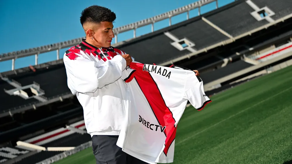 Thiago Almada River  (Foto: River Plate)