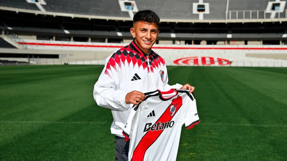 Thiago Almada River  (Foto: River Plate)