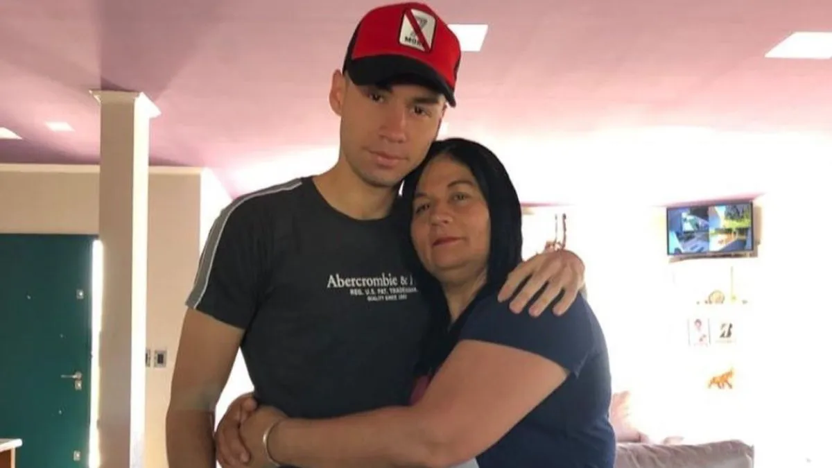 Gonzalo Montiel y su mamá Marisa