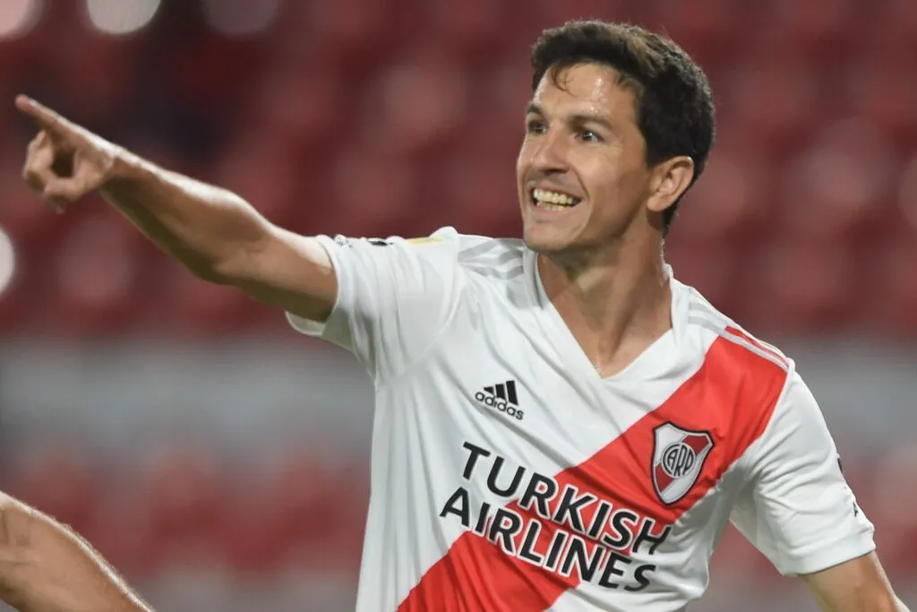 EL 4 X 4 DE RIVER ANTE ARSENAL